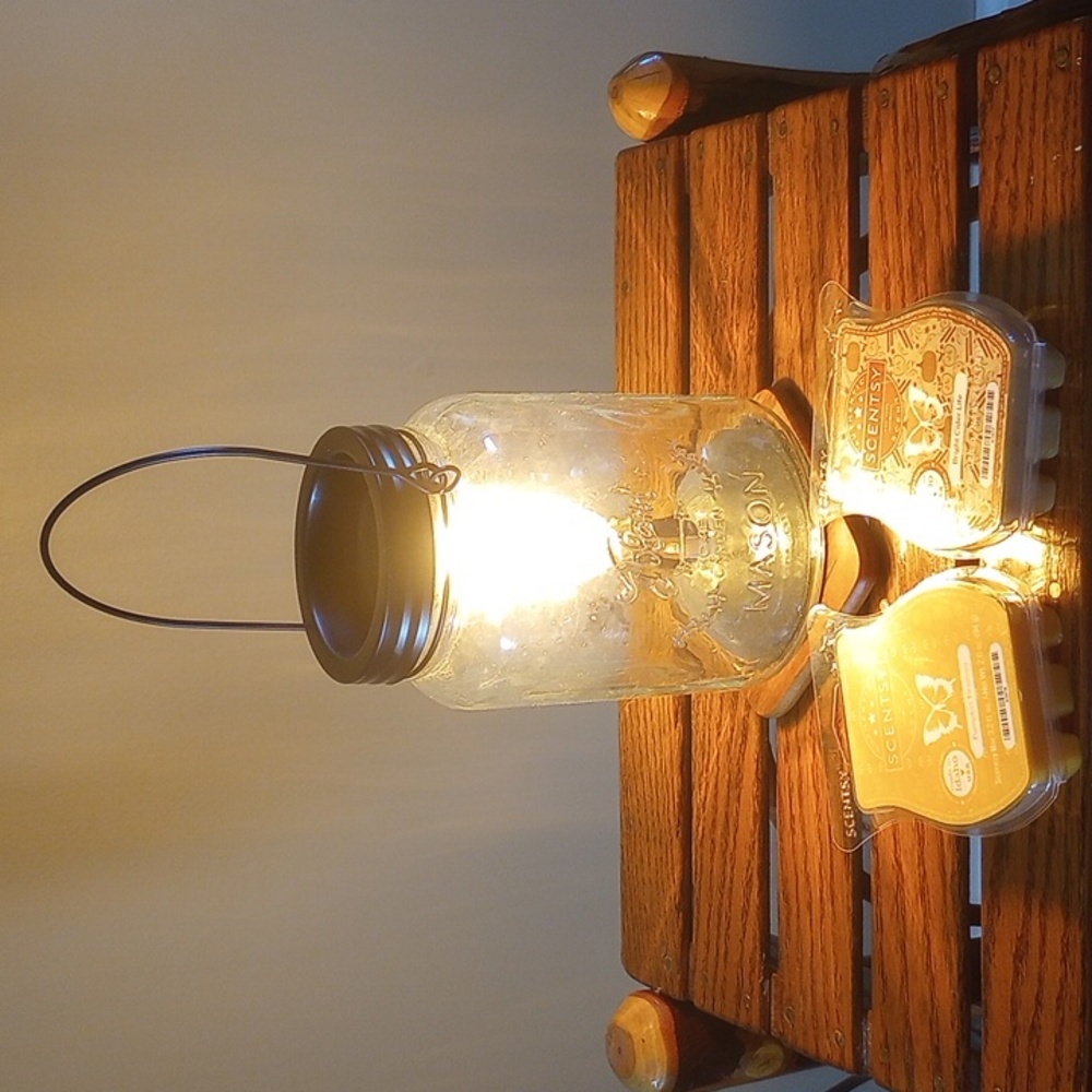 Rustic Wax warmer with wax melts